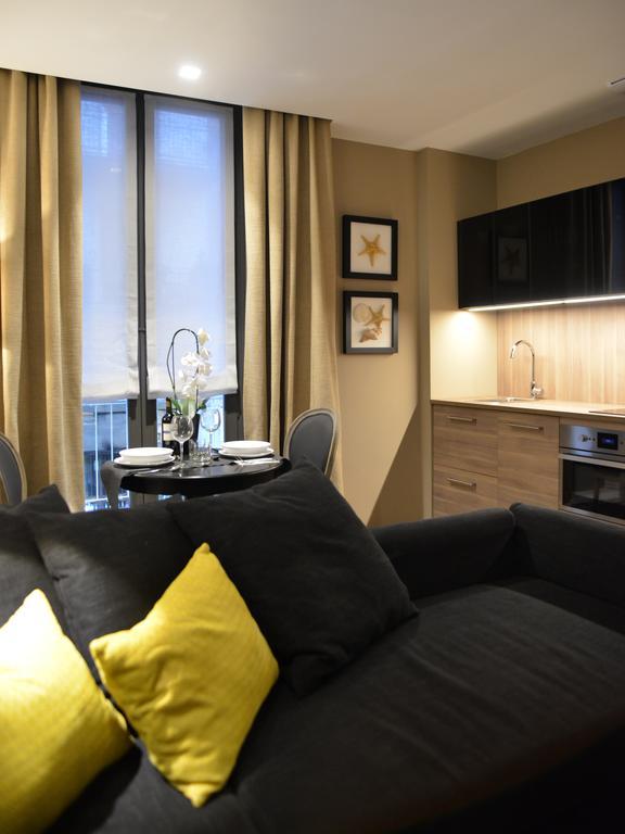 Qb/Four Apartment Катания Екстериор снимка