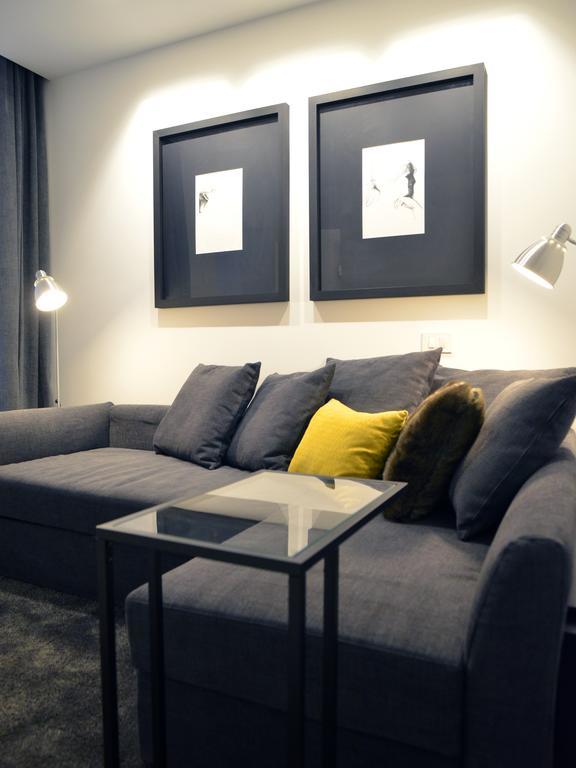 Qb/Four Apartment Катания Екстериор снимка